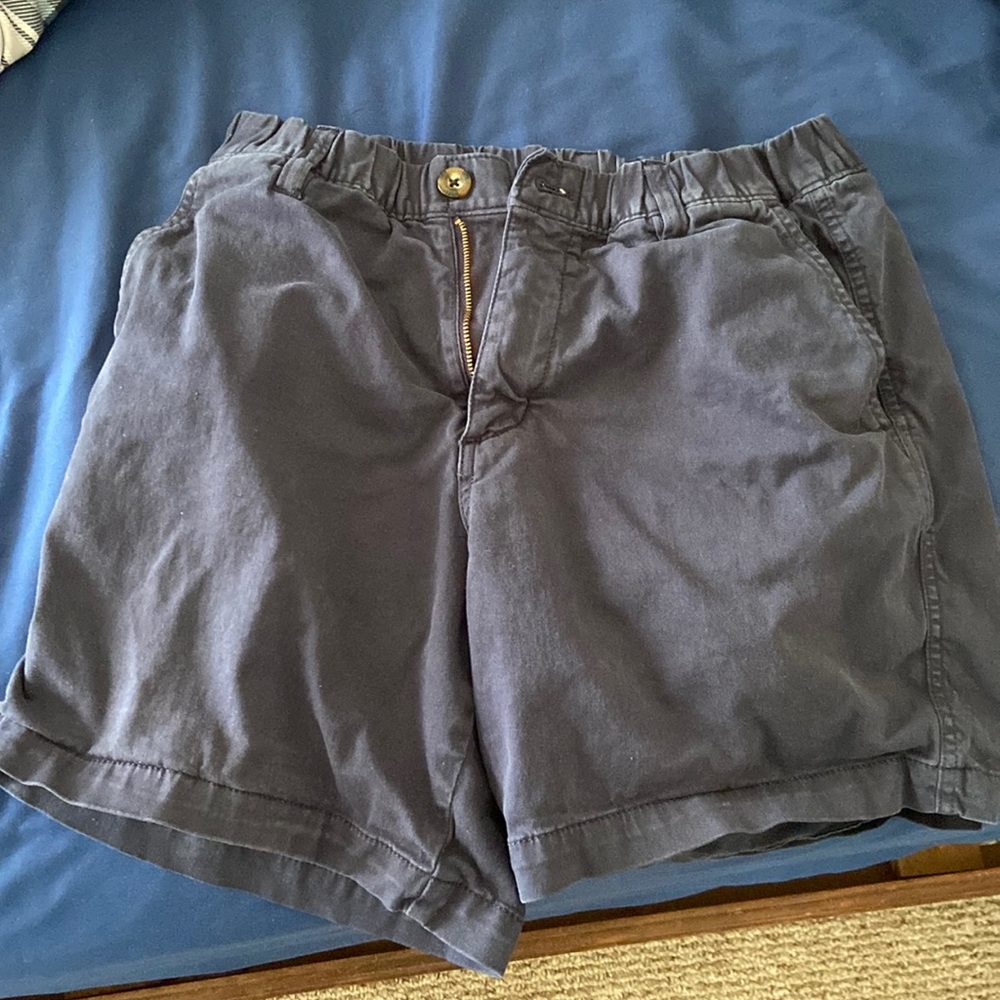 Navy Blue Bear Bottom 7 inch inseam shorts size medium